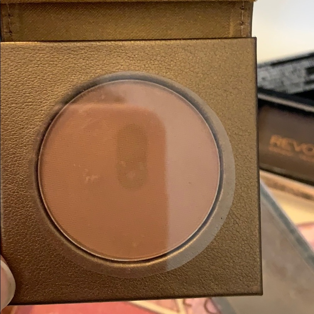 Tarts Hotel Heiress Matte Bronzer